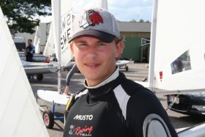 Marcus Magnusson får priset Årets unga seglare