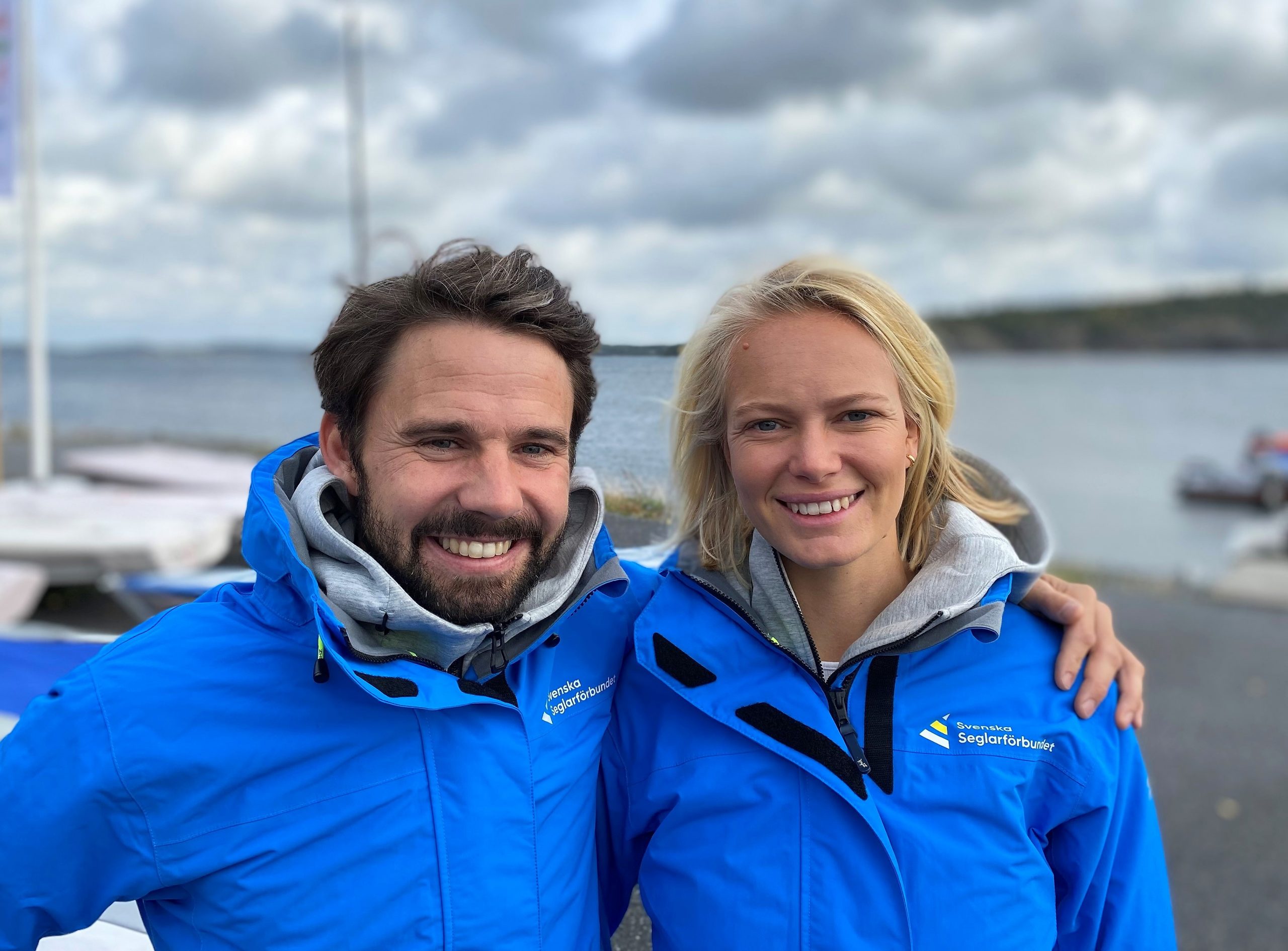 Anton et Lovisa au sommet du monde en 470 navigation mixte