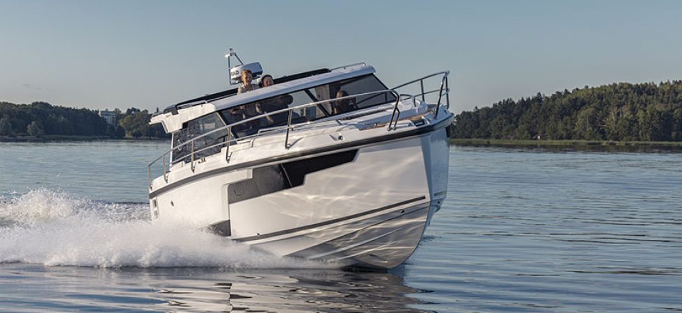 Aquador 300 HT – hardtop blir första modellen med Aquadors nya design