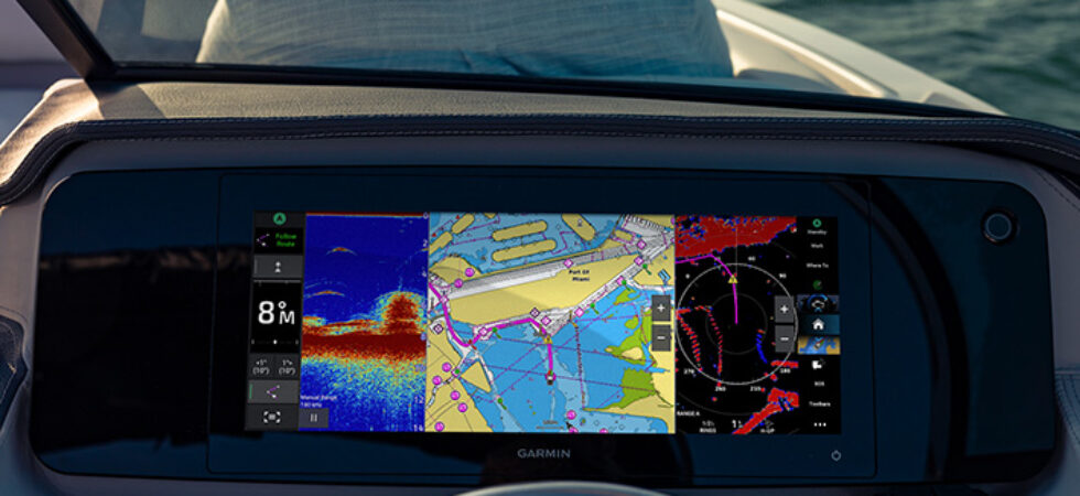 Garmin lanserar sin första 15” ultrabreda premiumdisplay