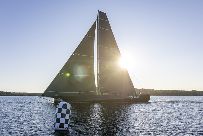 Black Jack satte nytt fartrekord på Gotland Runt
