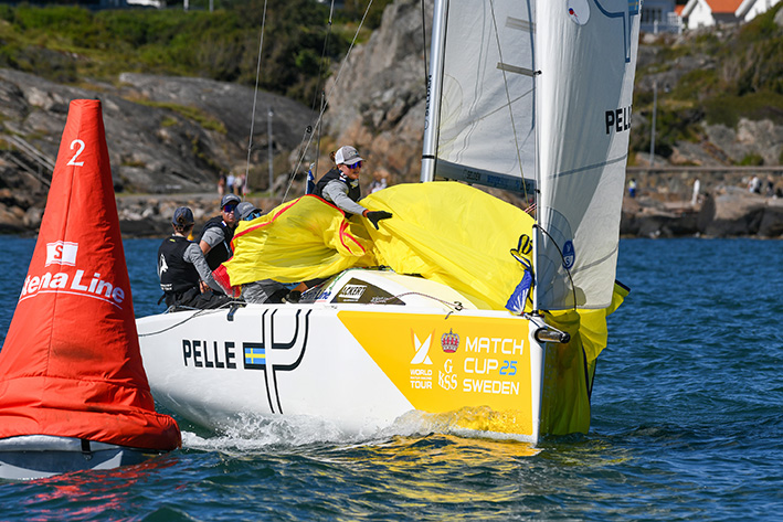 Favoriterna i ledning på Marstrand
