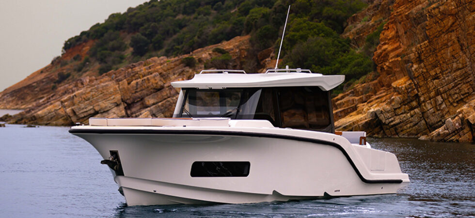 Sjöpremiär i Cannes för turkiska Aiata Wayfinder 38