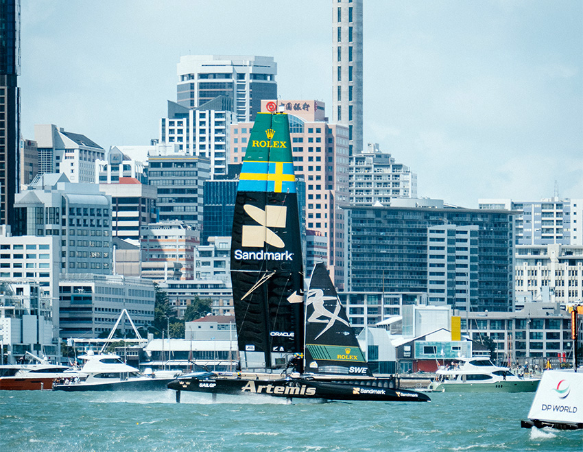 Artemis femma i dramatisk tävling