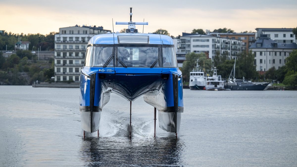Candelas flygande elfärja i Stockholm en stor framgång