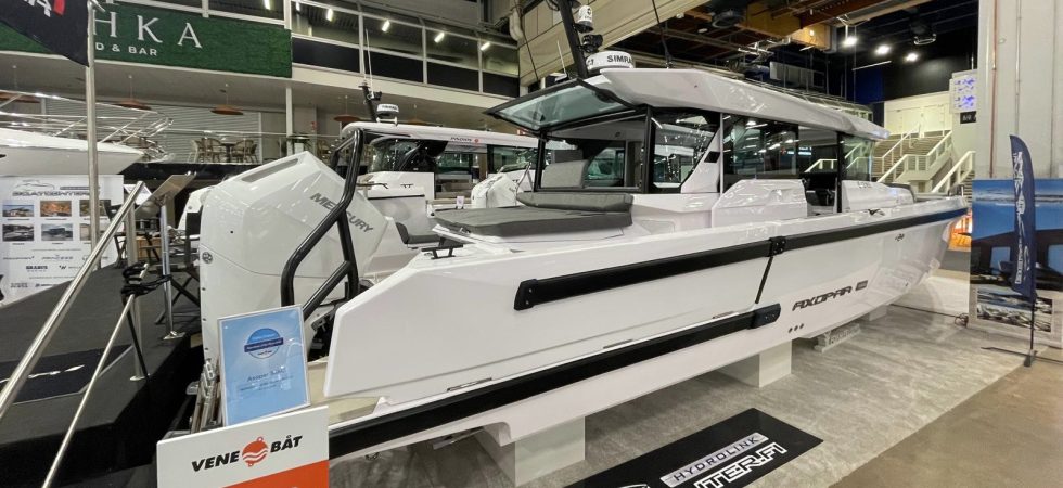 Vinnarbåtarna på Helsingfors båtmässa fick pris