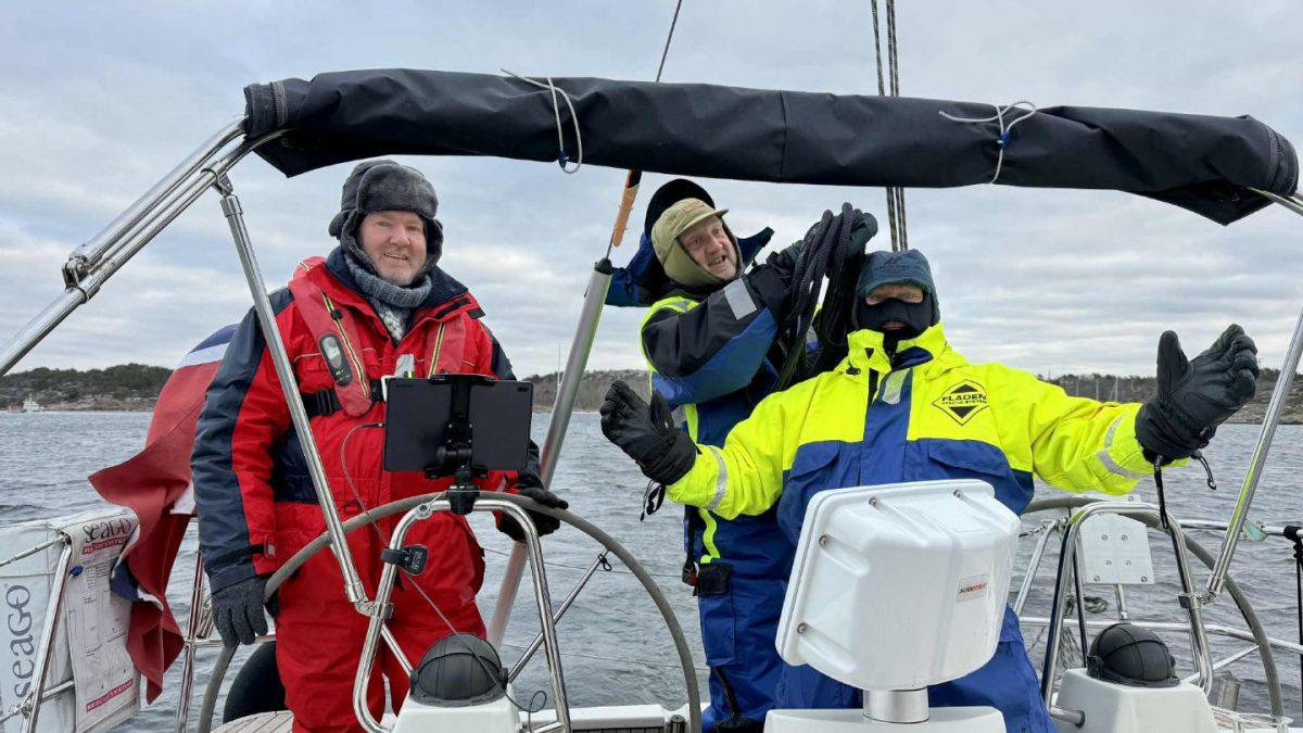 Vintersegling från Norge till Sverige – trots vinterkylan