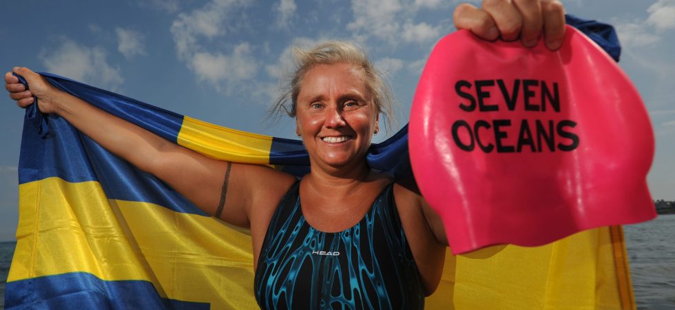 Världsrekord – simmar Göta kanal