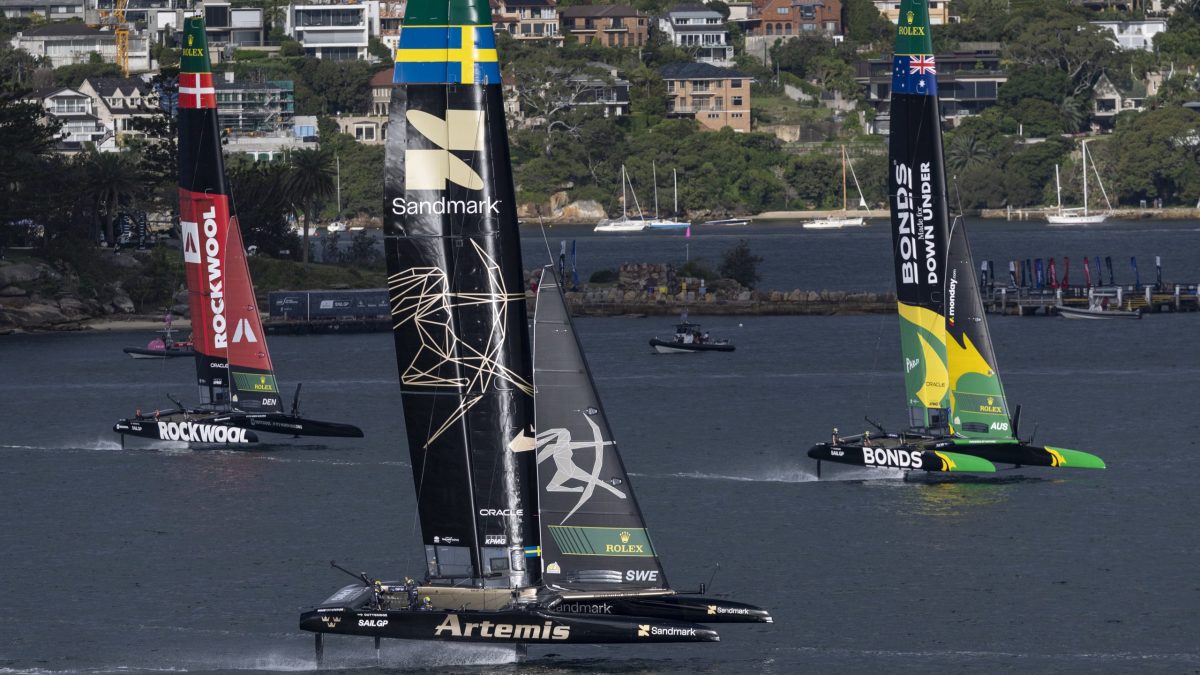 Tung dag för Artemis i Sydney