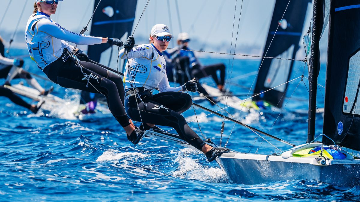 Vilma Bobeck och Ebba Berntsson jagar medalj på världscupen