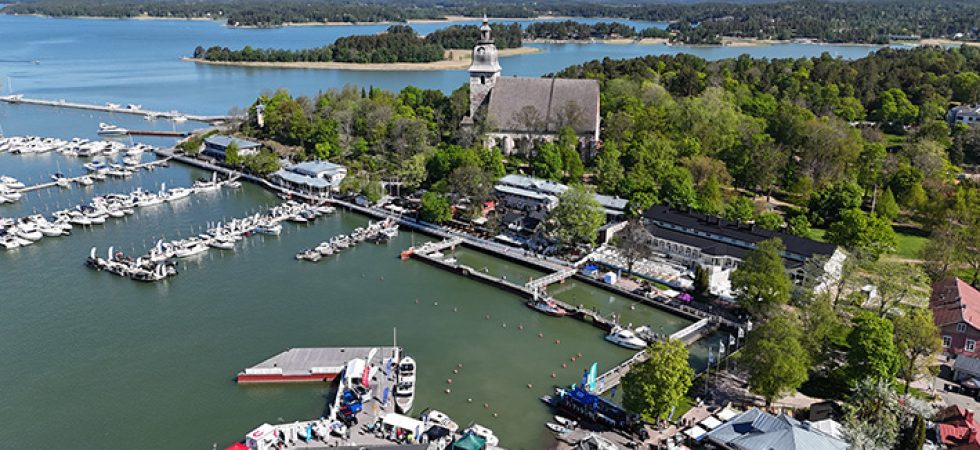 Soligt veckoslut lockade båtfolk till Nådendal