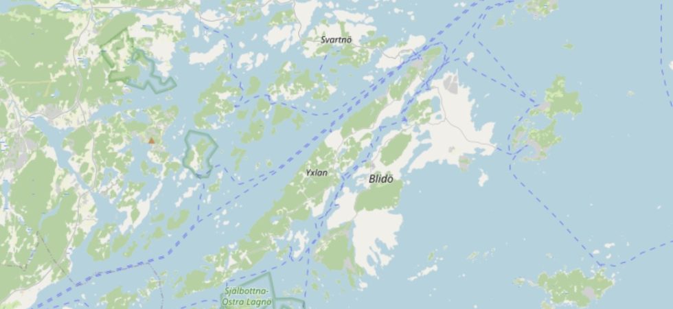 Kvinna död i båtolycka – körde in i flytboj
