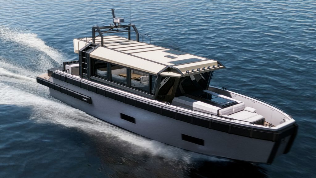 Rendering av större motorbåt med kabin, som kör fort till havs.